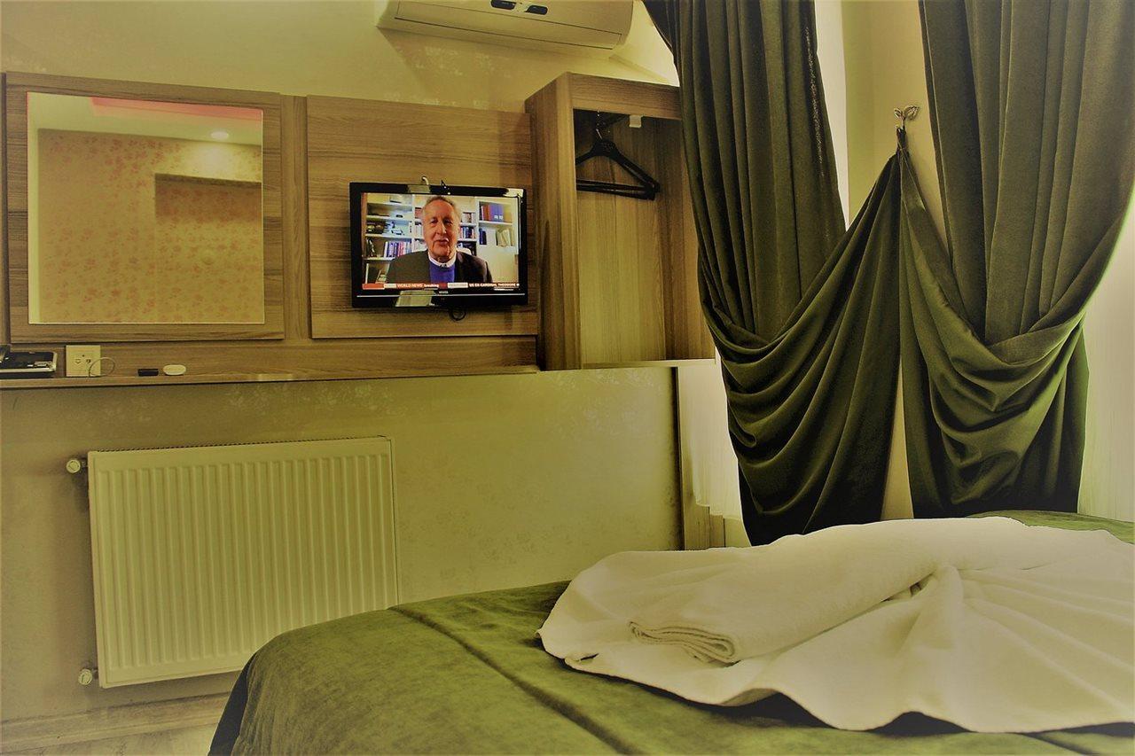 Kaya Madrid Hotel Istanboel Buitenkant foto