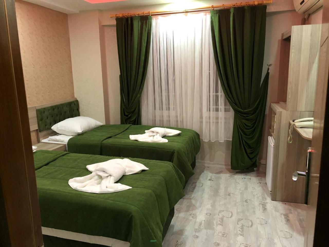 Kaya Madrid Hotel Istanboel Buitenkant foto