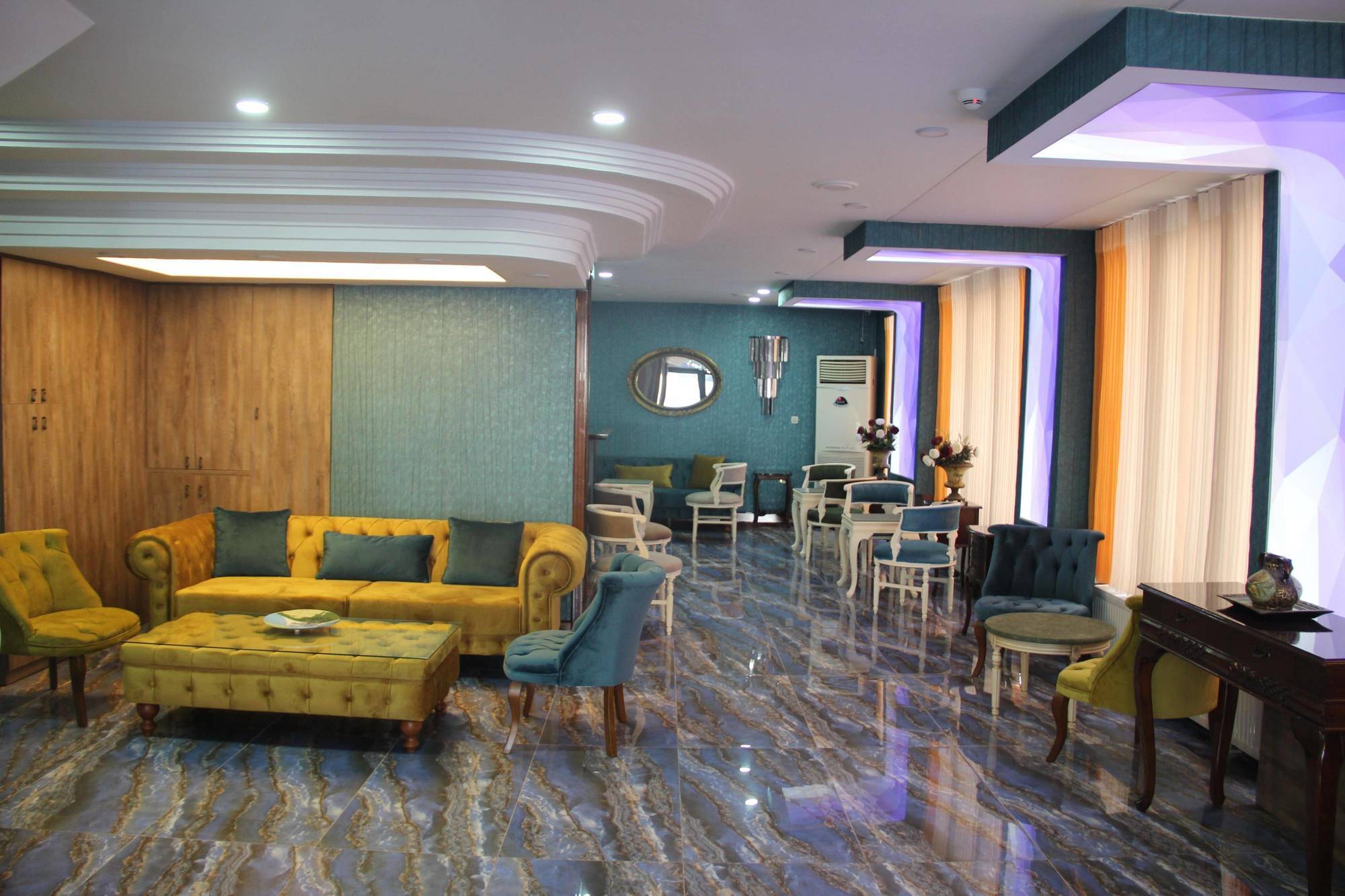 Kaya Madrid Hotel Istanboel Buitenkant foto